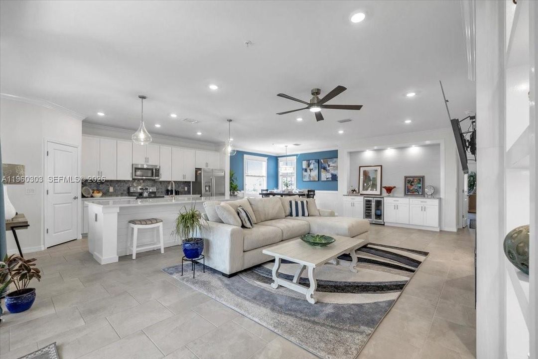 Recently Sold: $499,900 (3 beds, 2 baths, 2110 Square Feet)
