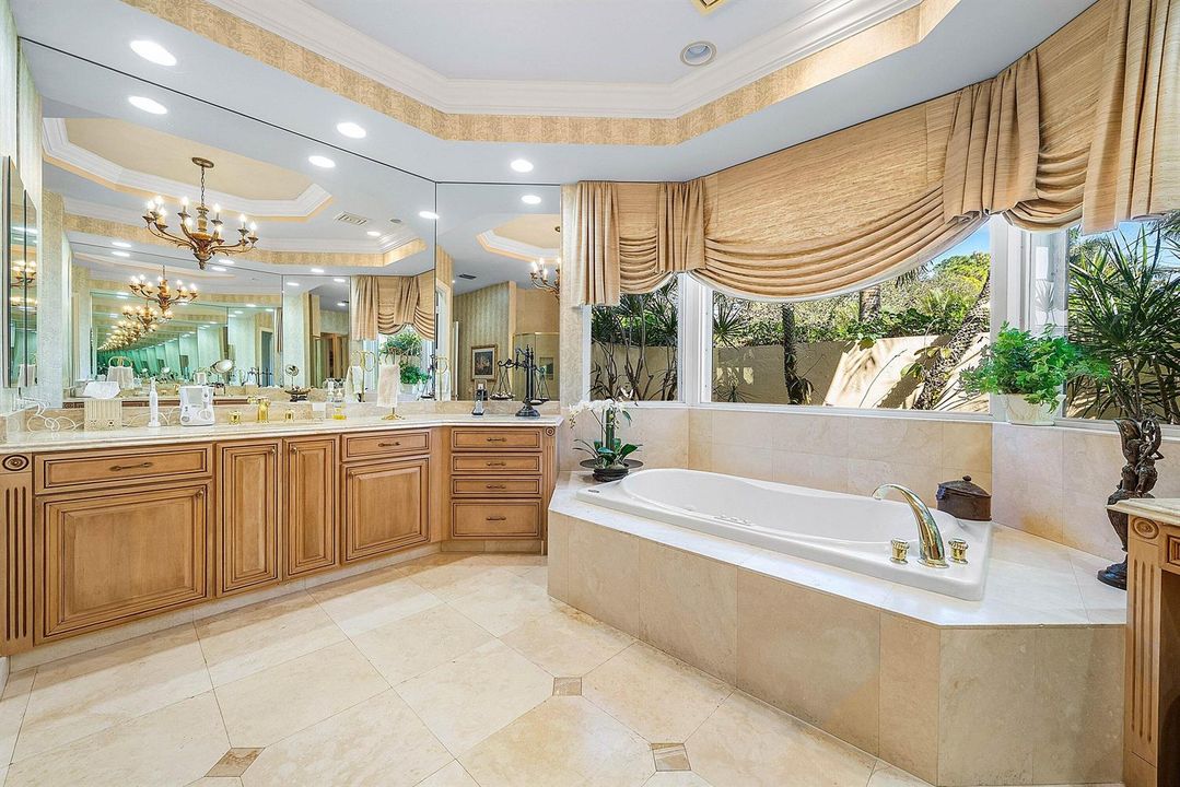 Primary Suite Bath
