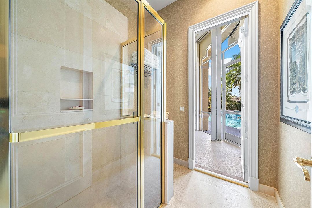 Guest Bath 4