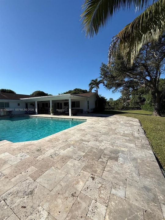 En Renta: $8,900 (3 camas, 2 baños, 2145 Pies cuadrados)
