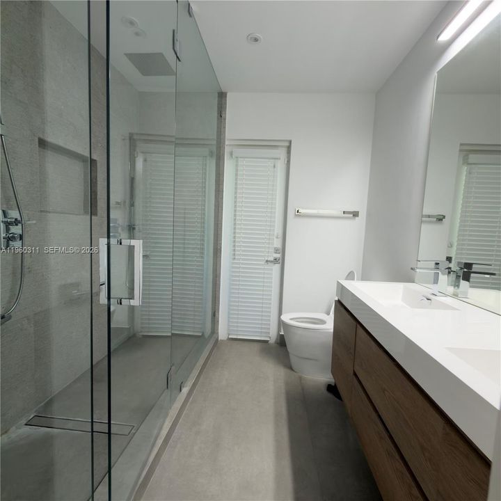 Bathroom #2