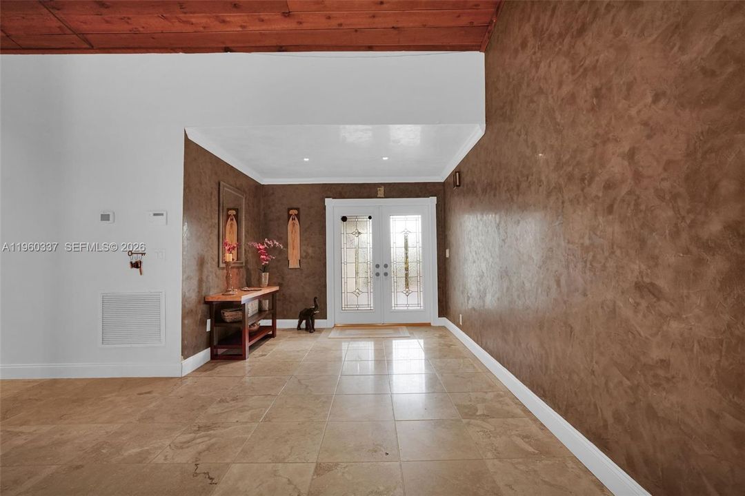 En Venta: $1,595,000 (4 camas, 2 baños, 3162 Pies cuadrados)