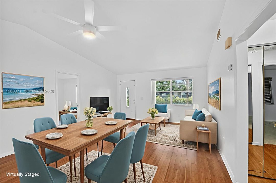 Recently Sold: $429,000 (3 beds, 2 baths, 1176 Square Feet)