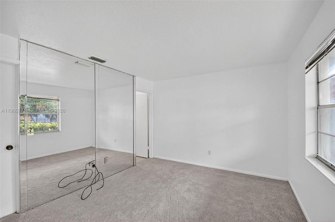 Recently Sold: $429,000 (3 beds, 2 baths, 1176 Square Feet)
