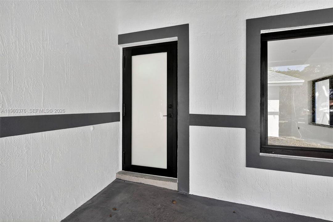 Recently Rented: $5,500 (5 beds, 3 baths, 1999 Square Feet)