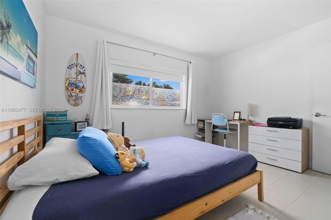 En Venta: $740,000 (3 camas, 2 baños, 1100 Pies cuadrados)