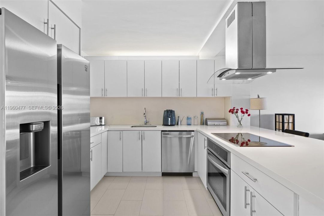 En Venta: $740,000 (3 camas, 2 baños, 1100 Pies cuadrados)