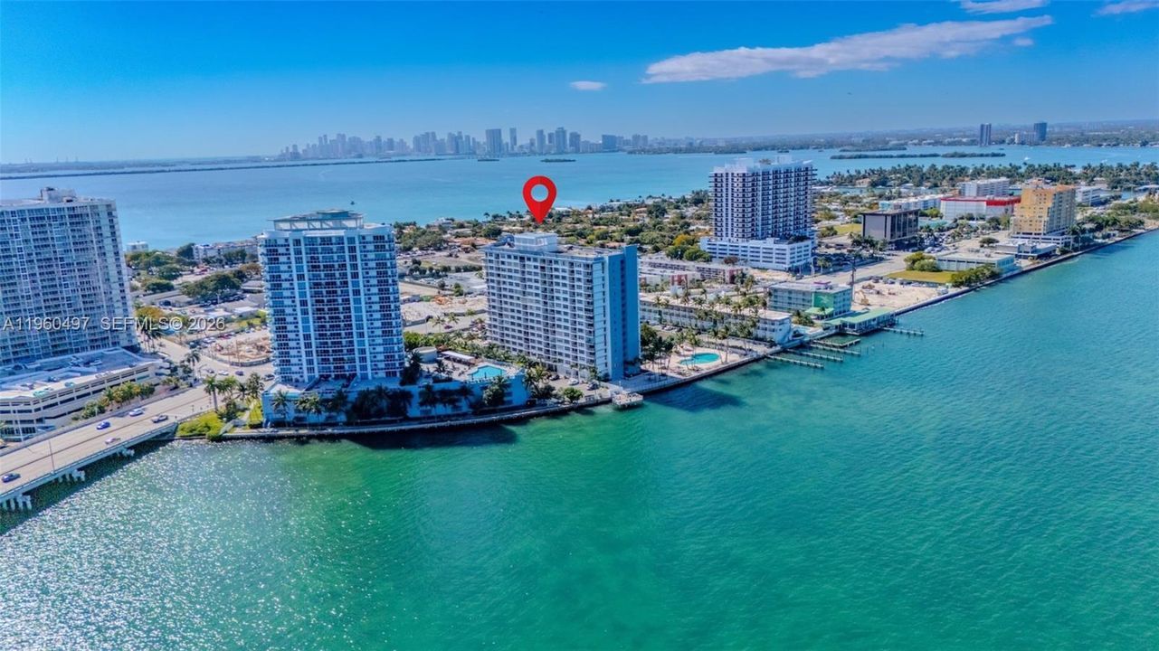 For Sale: $251,900 (1 beds, 1 baths, 940 Square Feet)