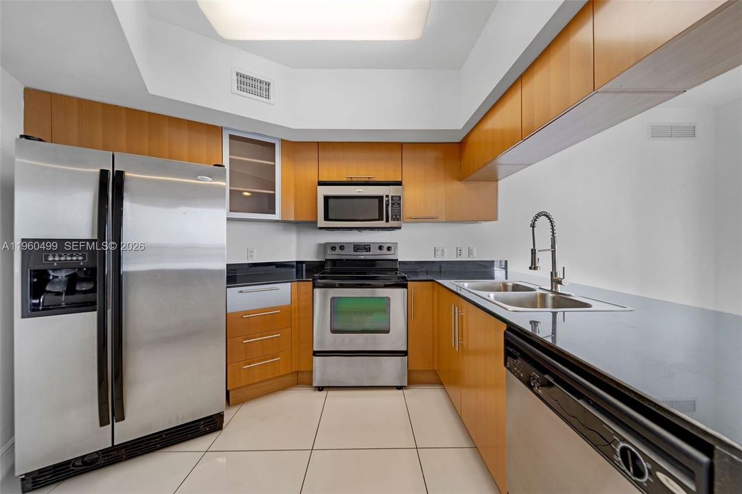 En Venta: $539,000 (2 camas, 2 baños, 1048 Pies cuadrados)