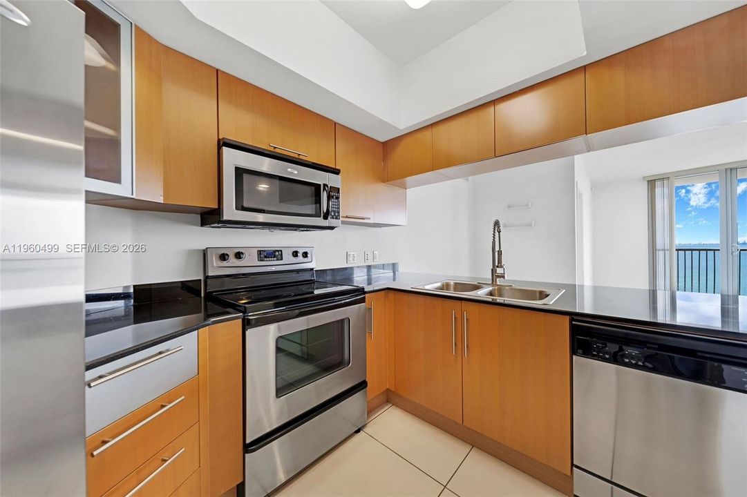 En Venta: $539,000 (2 camas, 2 baños, 1048 Pies cuadrados)