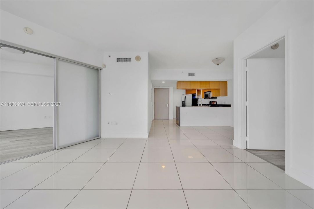 En Venta: $539,000 (2 camas, 2 baños, 1048 Pies cuadrados)