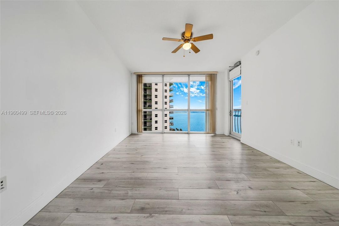 En Venta: $539,000 (2 camas, 2 baños, 1048 Pies cuadrados)