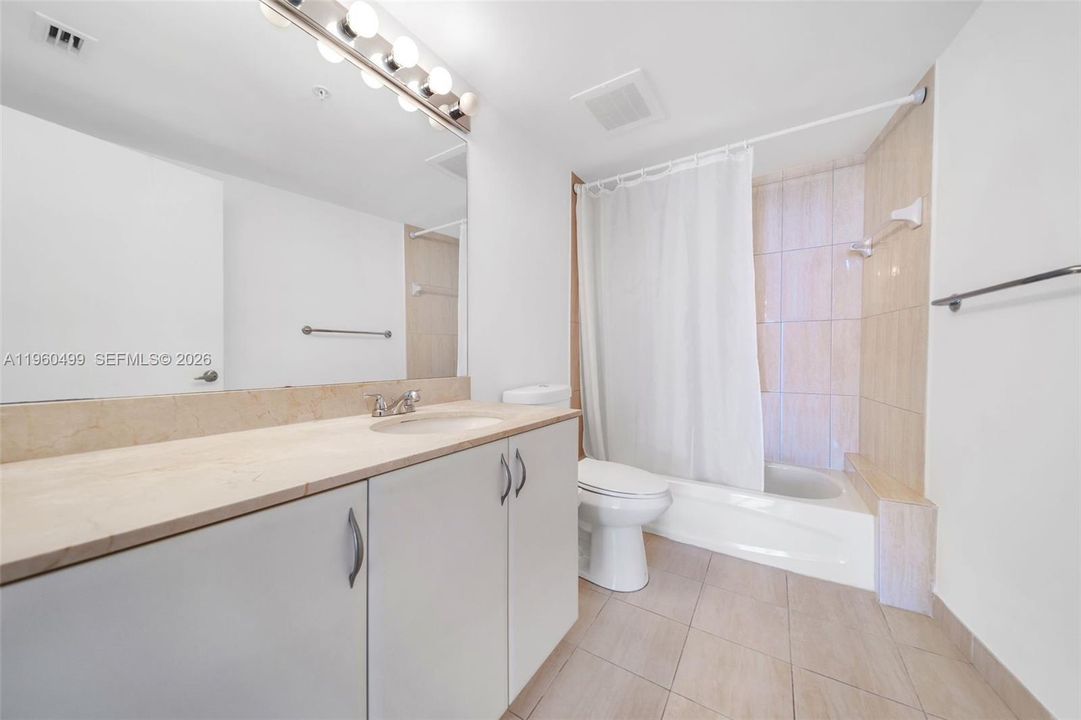 En Venta: $539,000 (2 camas, 2 baños, 1048 Pies cuadrados)