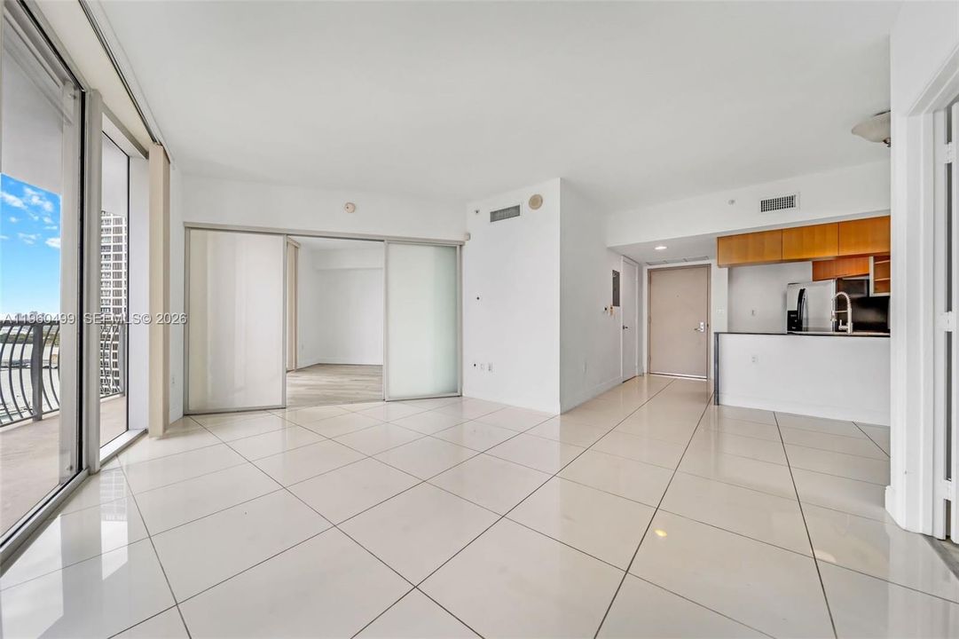 En Venta: $539,000 (2 camas, 2 baños, 1048 Pies cuadrados)