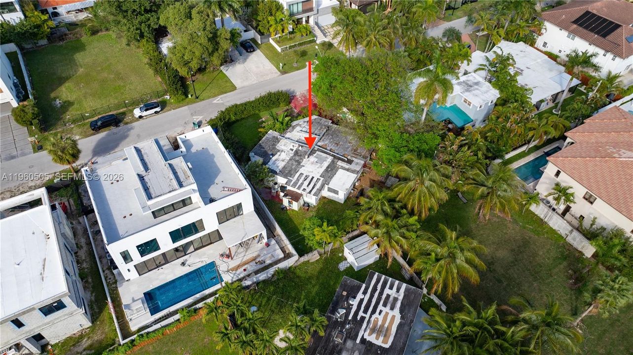 En Venta: $1,690,000 (2 camas, 2 baños, 2250 Pies cuadrados)