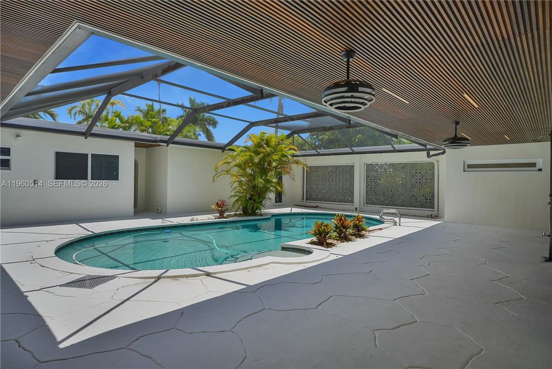 For Sale: $1,150,000 (4 beds, 3 baths, 2749 Square Feet)