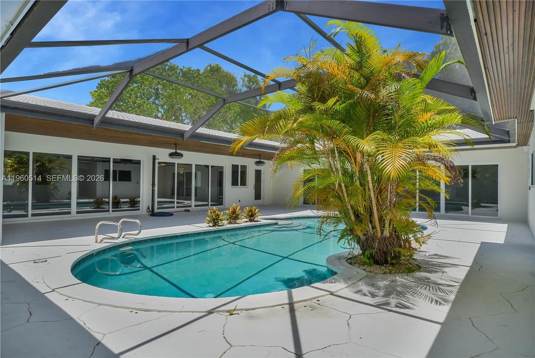 For Sale: $1,150,000 (4 beds, 3 baths, 2749 Square Feet)