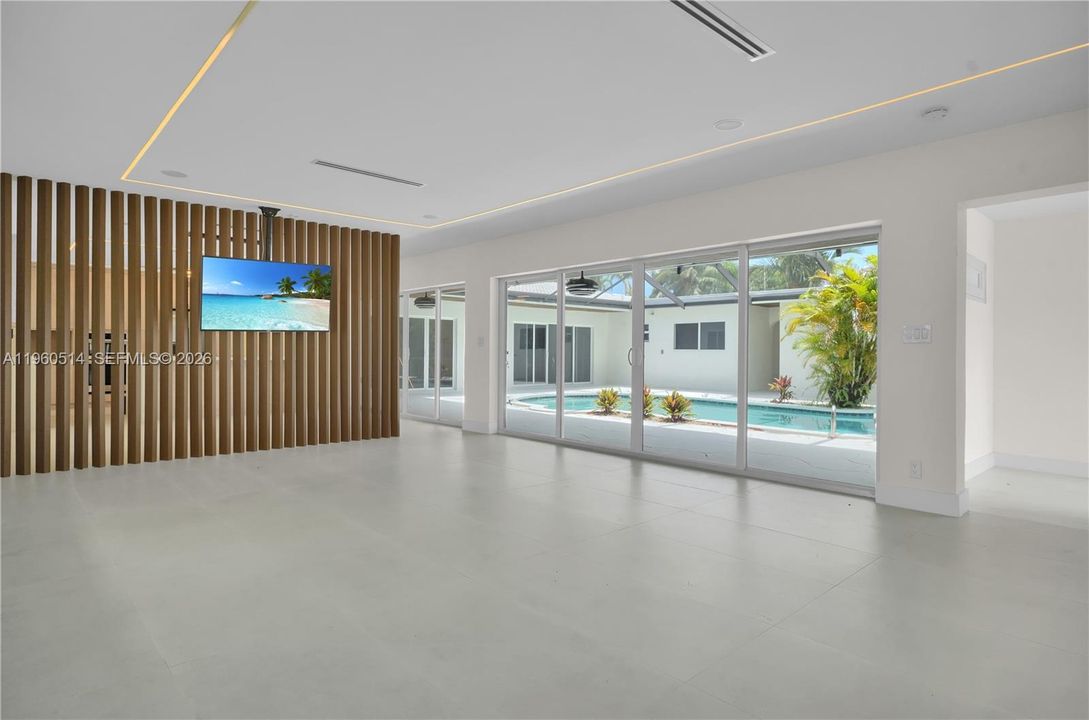For Sale: $1,150,000 (4 beds, 3 baths, 2749 Square Feet)