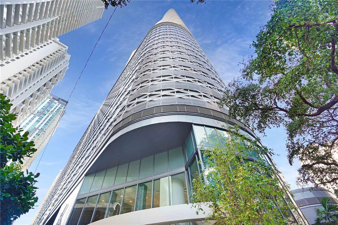 En Venta: $1,999,000 (3 camas, 3 baños, 1909 Pies cuadrados)