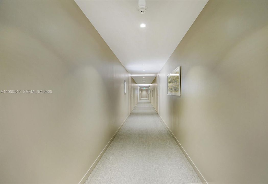 En Venta: $1,999,000 (3 camas, 3 baños, 1909 Pies cuadrados)