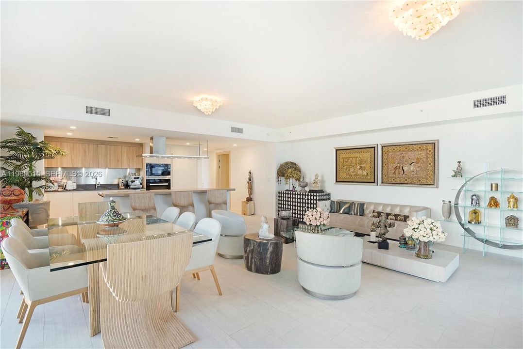 En Venta: $1,999,000 (3 camas, 3 baños, 1909 Pies cuadrados)