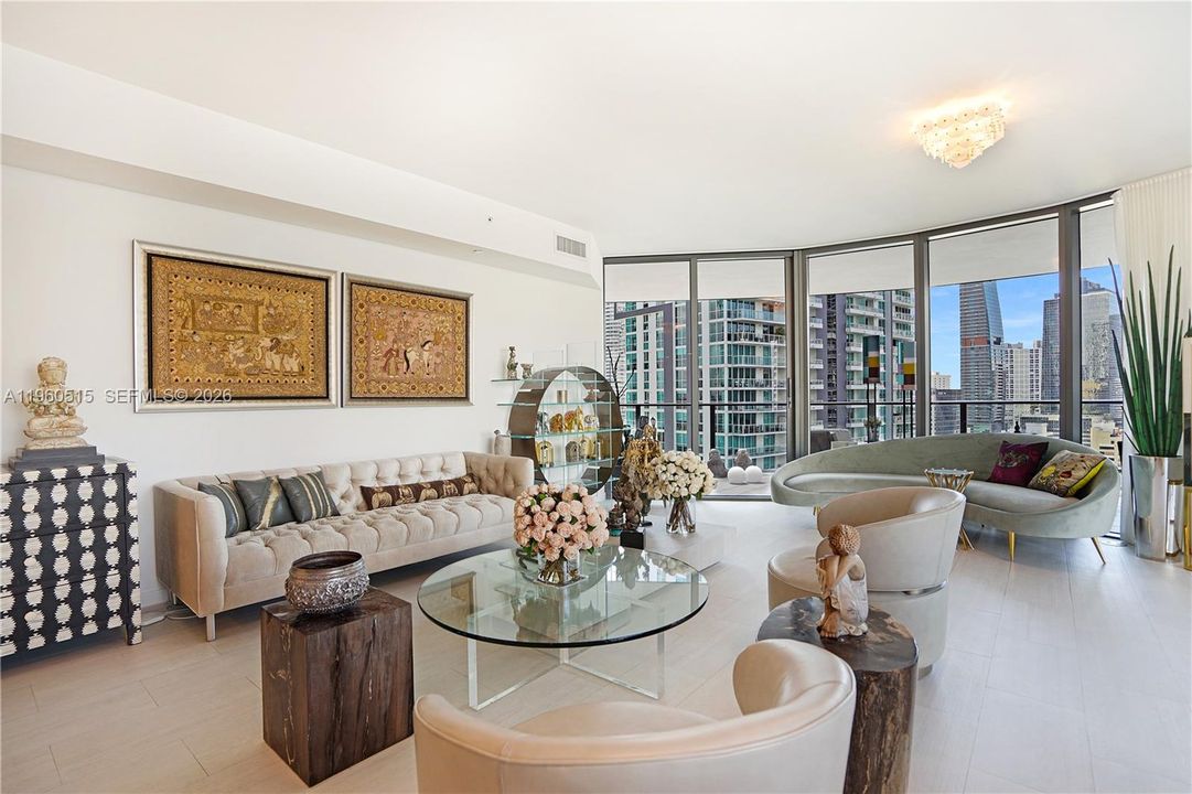 En Venta: $1,999,000 (3 camas, 3 baños, 1909 Pies cuadrados)