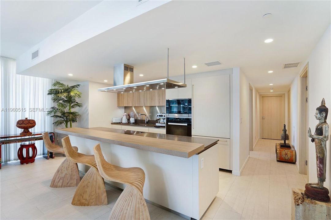 En Venta: $1,999,000 (3 camas, 3 baños, 1909 Pies cuadrados)