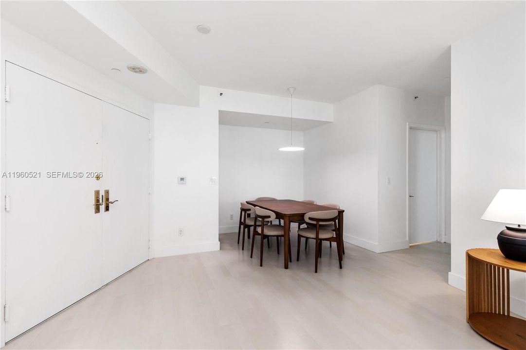 For Sale: $1,350,000 (1 beds, 1 baths, 1160 Square Feet)