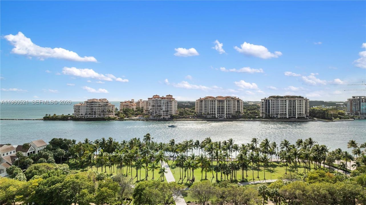 For Sale: $1,350,000 (1 beds, 1 baths, 1160 Square Feet)