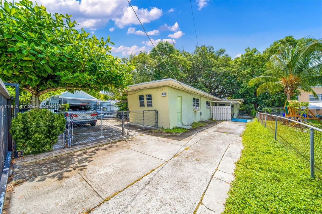 For Sale: $1,150,000 (0 beds, 0 baths, 1654 Square Feet)