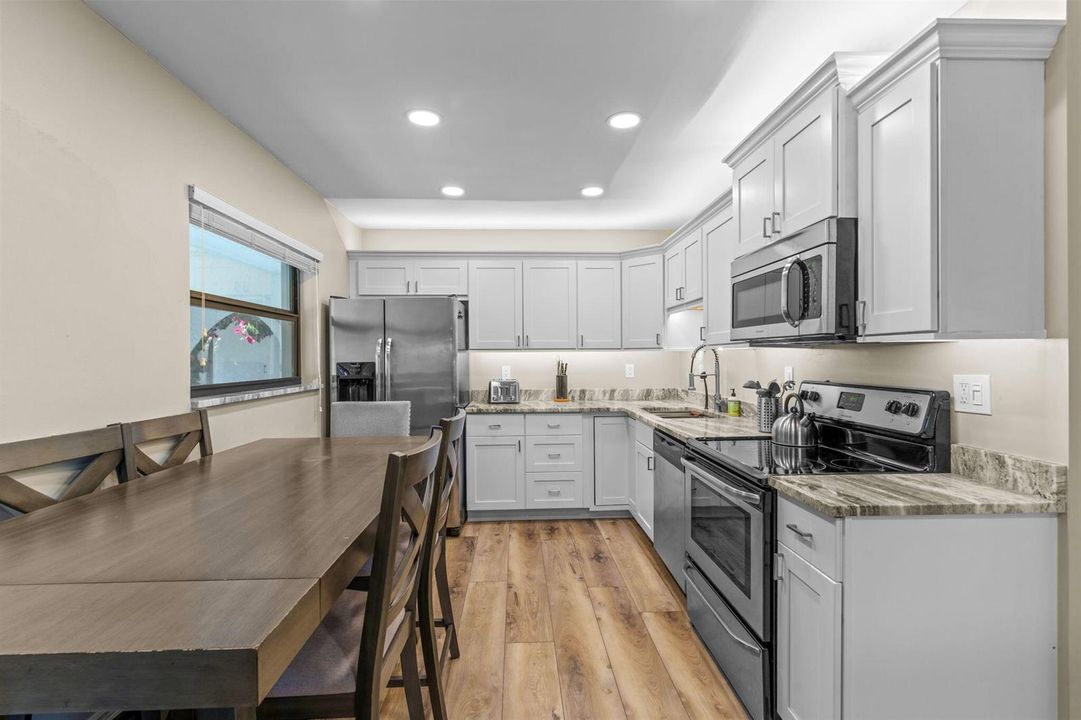 78-web-or-mls-A7408984