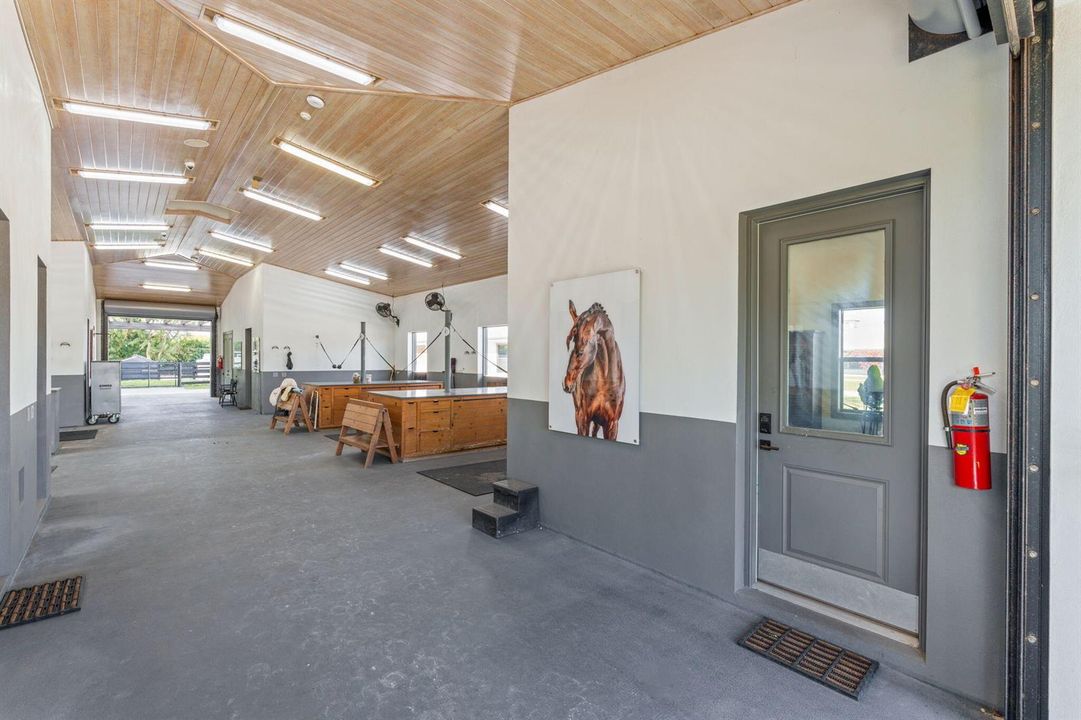 67-web-or-mls-A7408933
