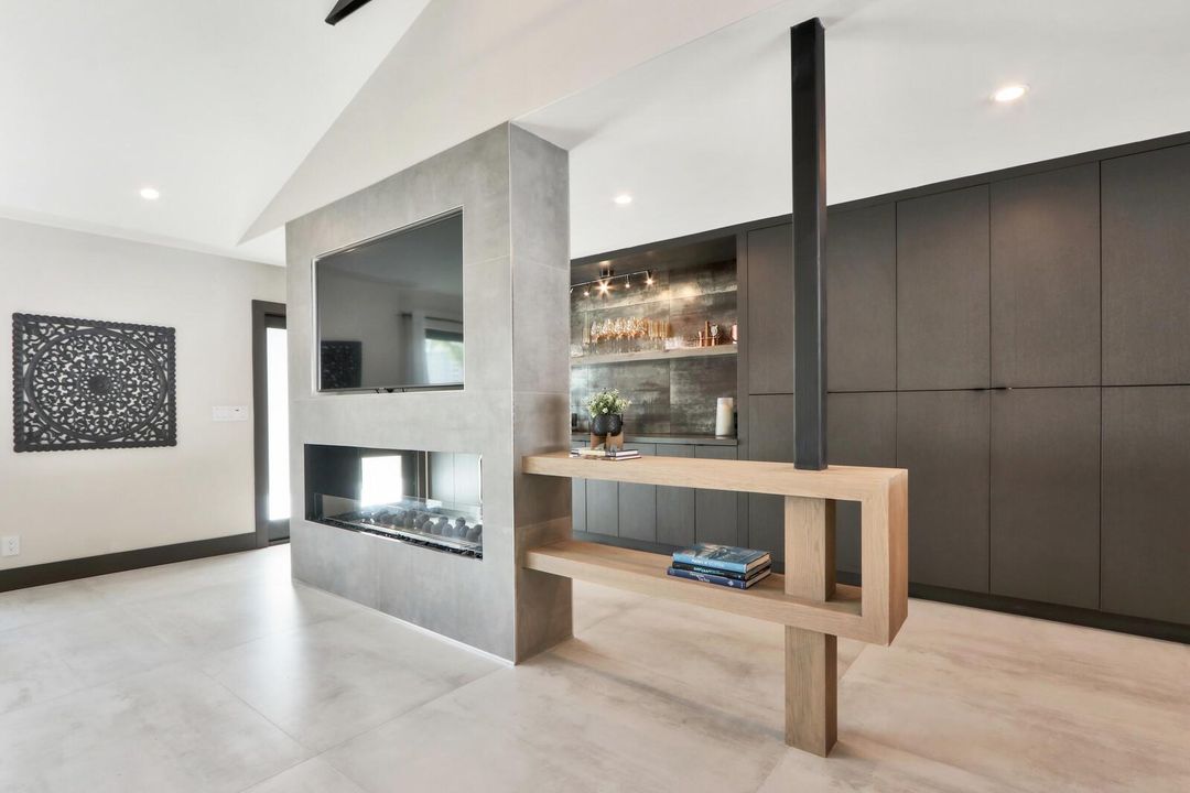 Double sided fireplace