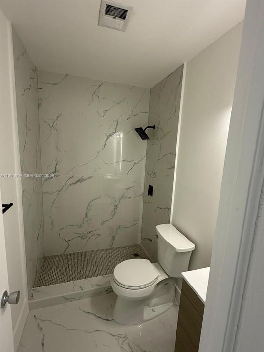 Active With Contract: $120,000 (1 beds, 1 baths, 625 Square Feet)