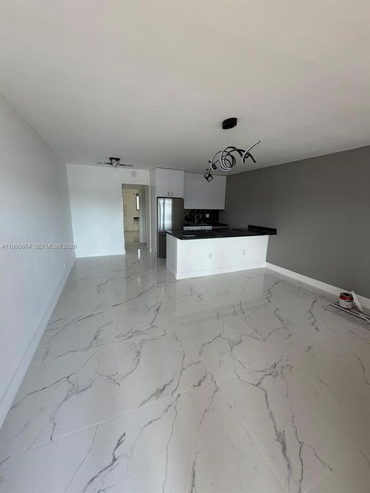 Active With Contract: $120,000 (1 beds, 1 baths, 625 Square Feet)