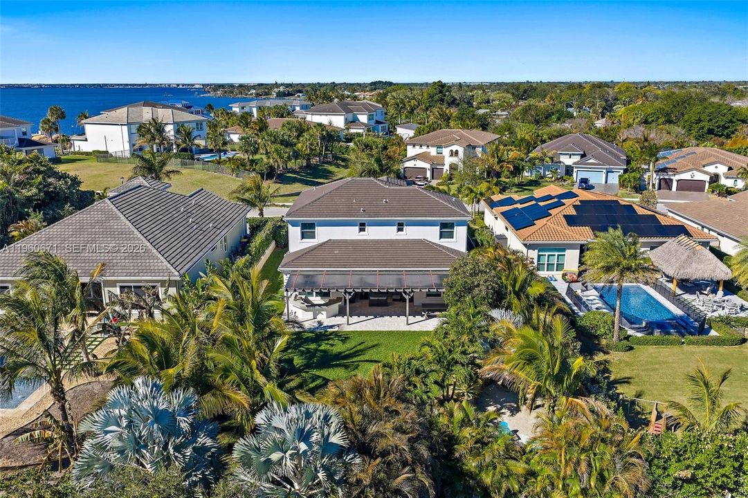 Active With Contract: $1,925,000 (4 beds, 4 baths, 3839 Square Feet)