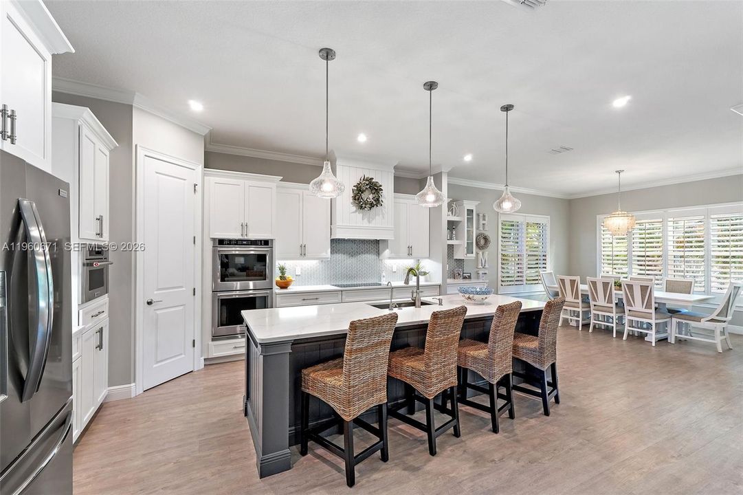 Active With Contract: $1,925,000 (4 beds, 4 baths, 3839 Square Feet)