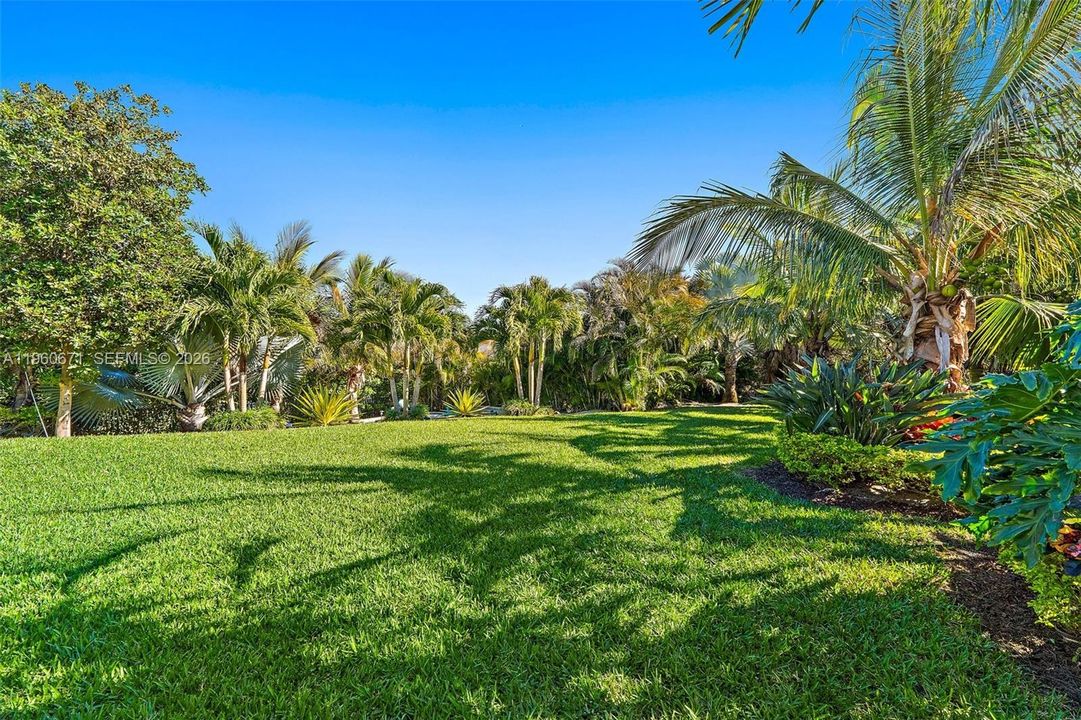 Active With Contract: $1,925,000 (4 beds, 4 baths, 3839 Square Feet)