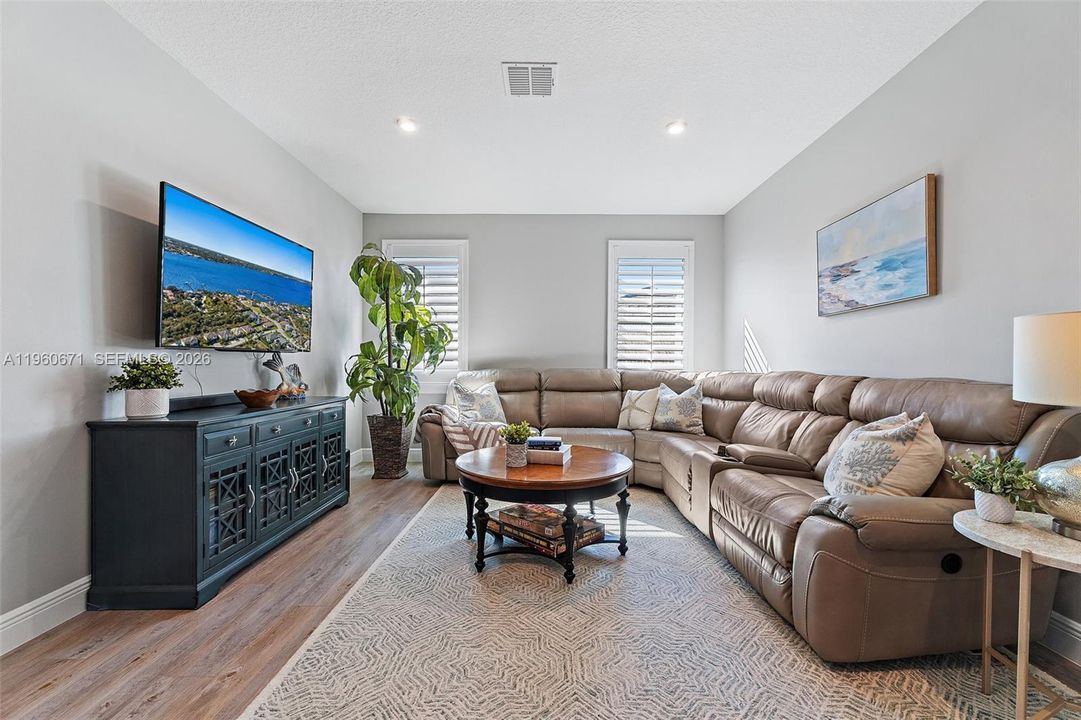Active With Contract: $1,925,000 (4 beds, 4 baths, 3839 Square Feet)