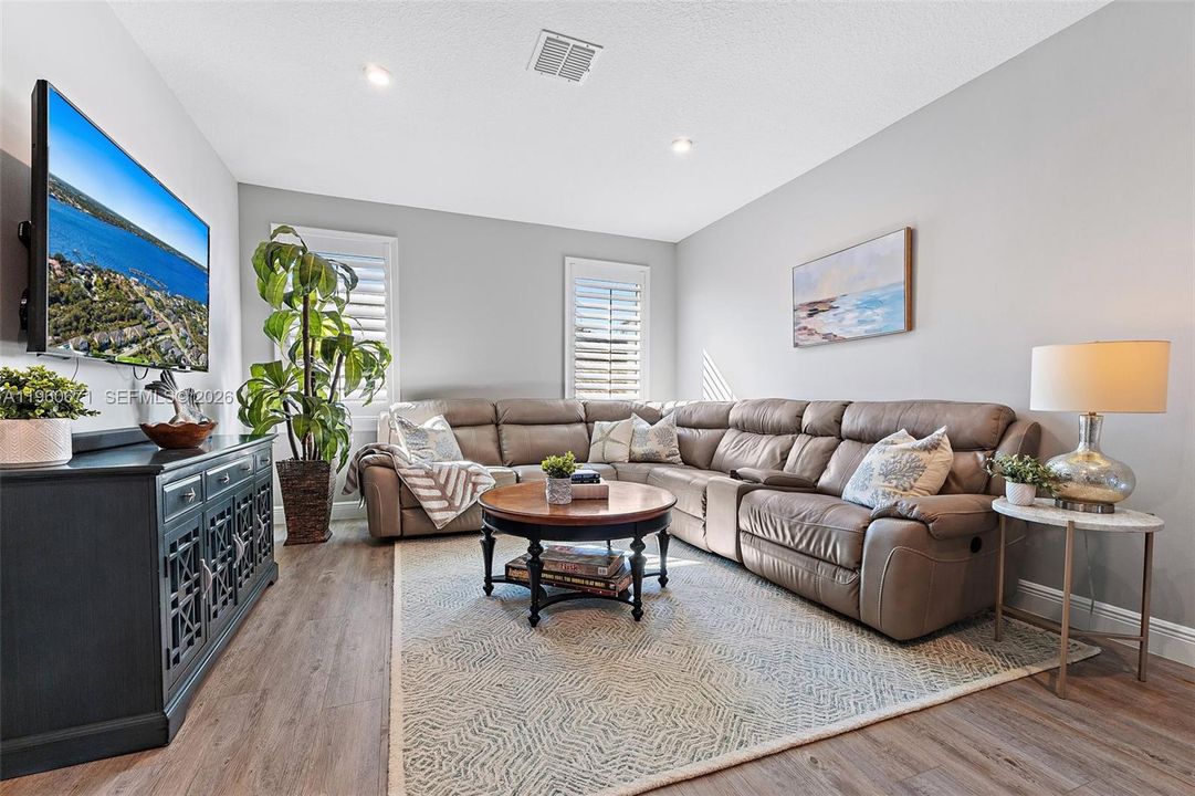 Active With Contract: $1,925,000 (4 beds, 4 baths, 3839 Square Feet)