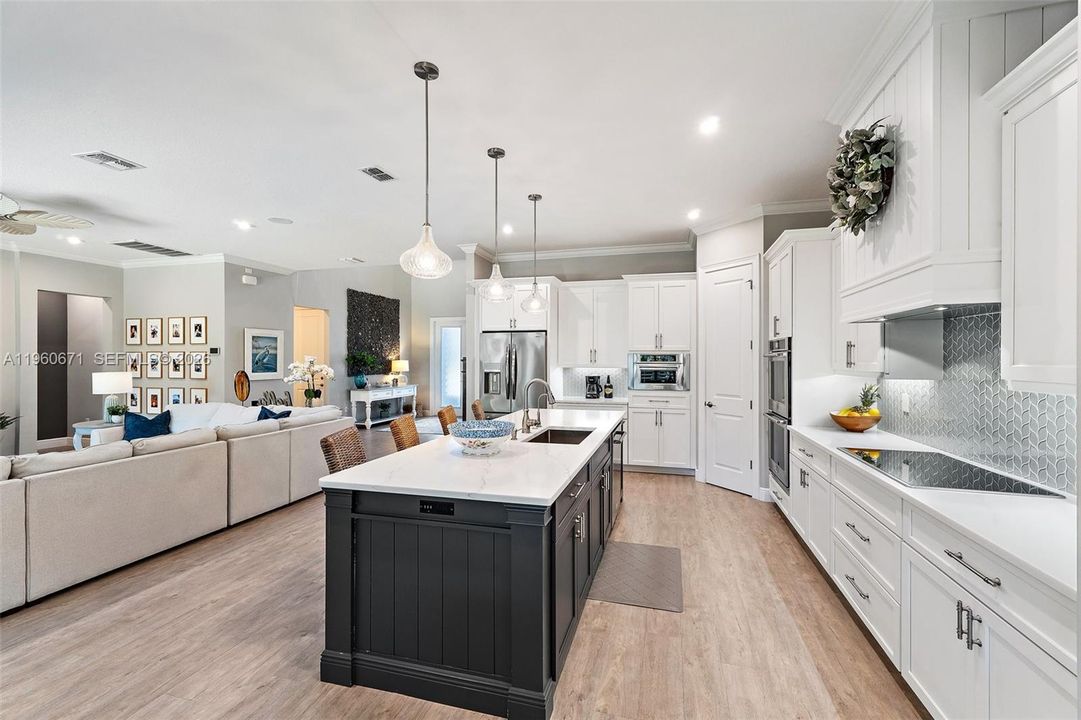 Active With Contract: $1,925,000 (4 beds, 4 baths, 3839 Square Feet)