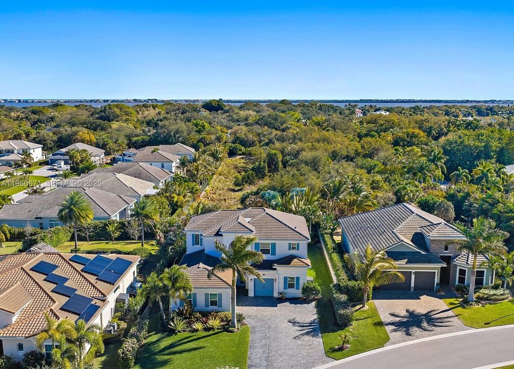 Active With Contract: $1,925,000 (4 beds, 4 baths, 3839 Square Feet)