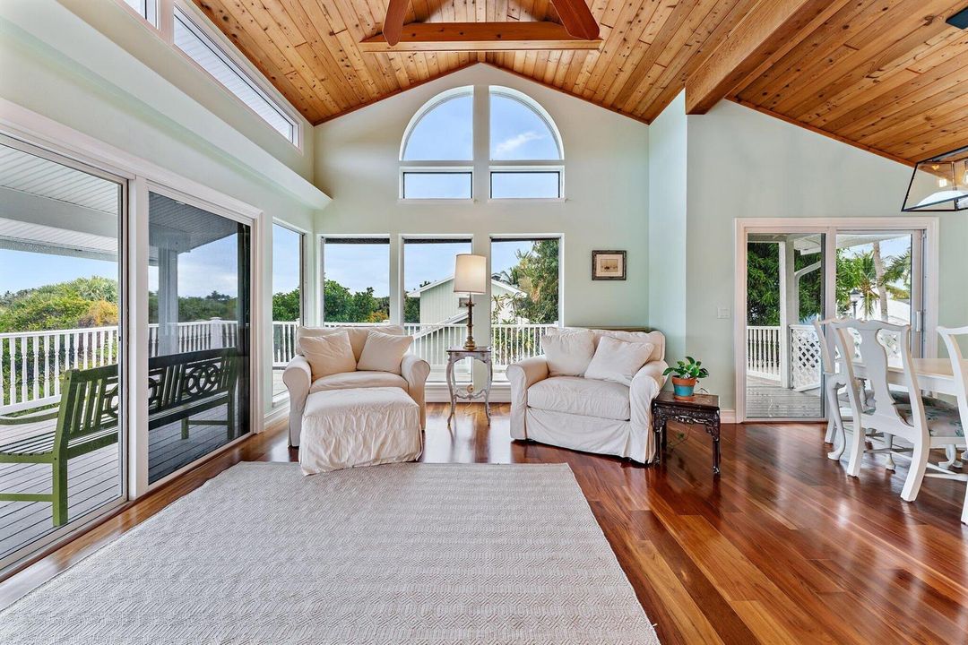 Vaulted tongu & Groove Ceilings
