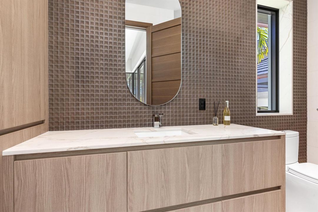 Guest House Bath 1