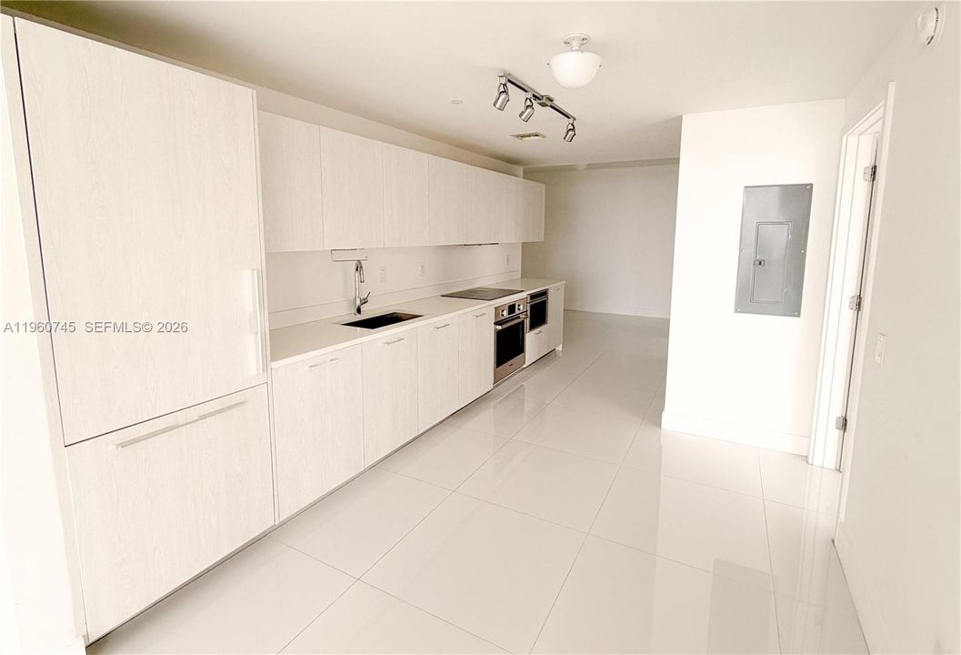 En Venta: $830,000 (3 camas, 2 baños, 1110 Pies cuadrados)