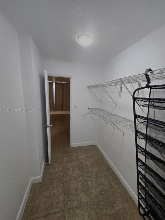 Activo con contrato: $188,000 (1 camas, 1 baños, 714 Pies cuadrados)