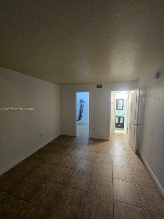 Activo con contrato: $188,000 (1 camas, 1 baños, 714 Pies cuadrados)