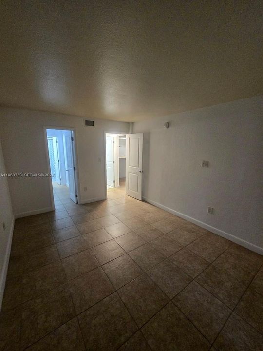 Activo con contrato: $188,000 (1 camas, 1 baños, 714 Pies cuadrados)