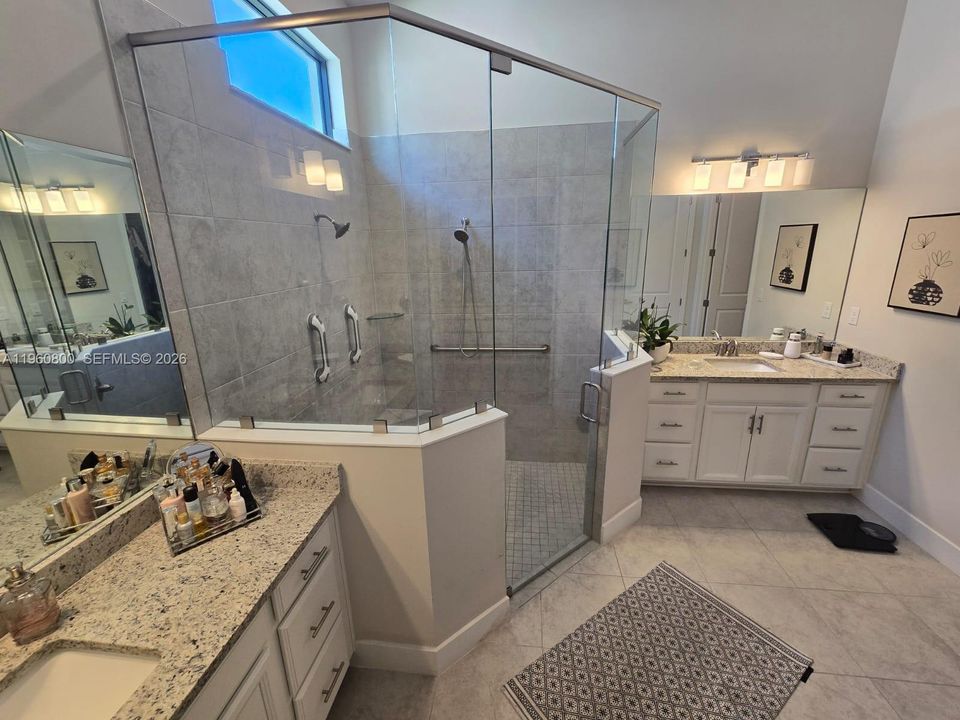 For Sale: $890,000 (3 beds, 2 baths, 2174 Square Feet)