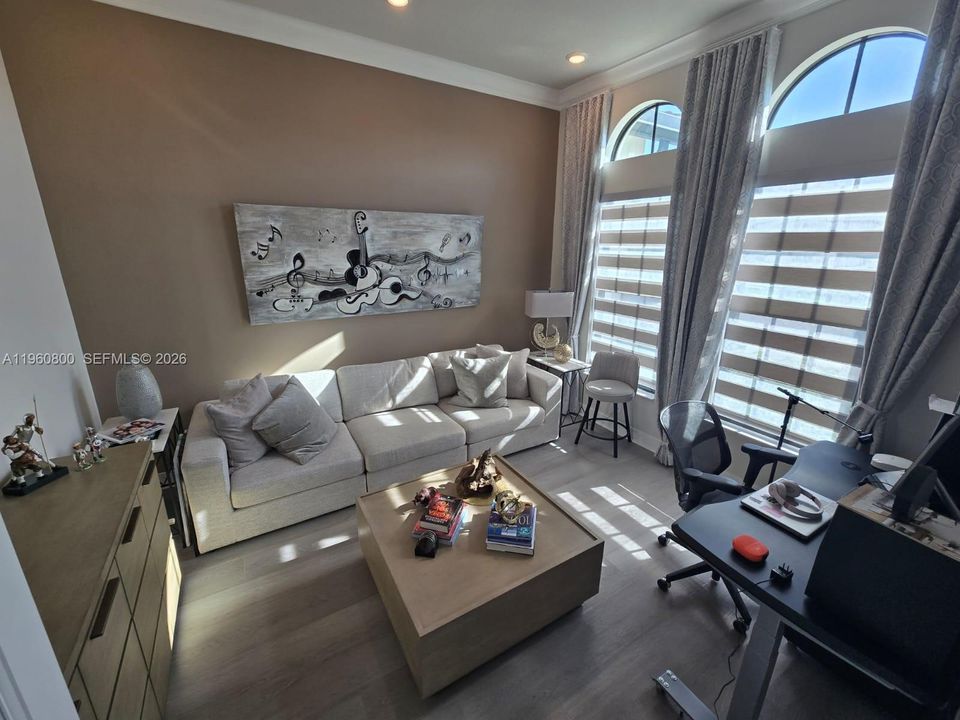 For Sale: $890,000 (3 beds, 2 baths, 2174 Square Feet)